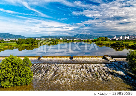 桂川と夏空 桂川と夏空 129950589