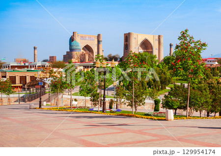 Bibi Khanym Mosque aerial panoramic view, Samarkand Bibi Khanym Mosque aerial panoramic view, Samarkand 129954174