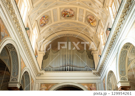 Trapani Cathedral or Duomo interior view in Sicily Trapani Cathedral or Duomo interior view in Sicily 129954261