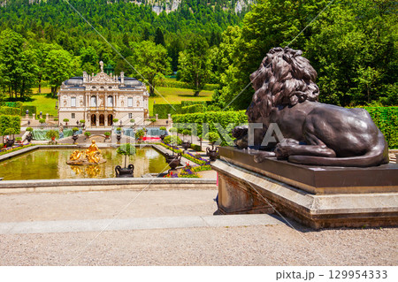 Schloss Linderhof Palace in Bavaria, Germany Schloss Linderhof Palace in Bavaria, Germany 129954333