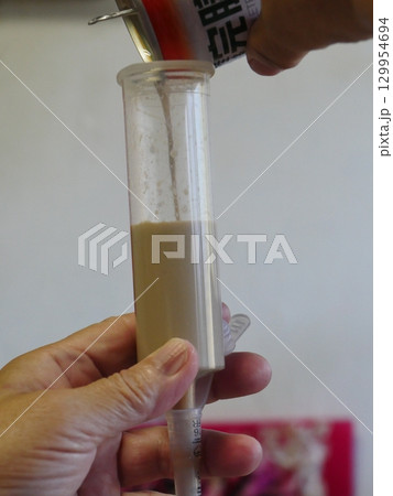 注射器 シリンジ スポイト 129954694