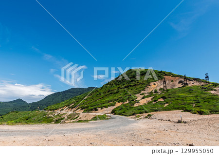 毛無峠から見る小串鉱山跡 毛無峠から見る小串鉱山跡 129955050