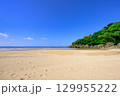 青い海と白砂が広がる石垣島クリスタルビーチの夏の絶景 129955222