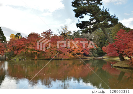 京都仙洞御所　秋の景色(京都市上京区) 129963351