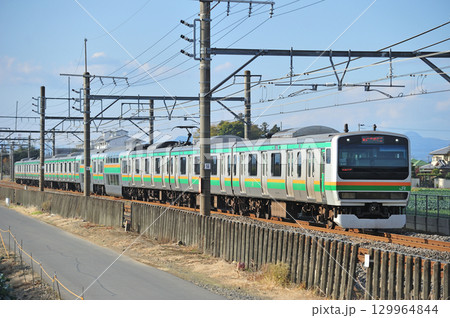 高崎線　岡部－深谷　JR東日本　E231系1000番台　K-01編成（国府津） 129964844