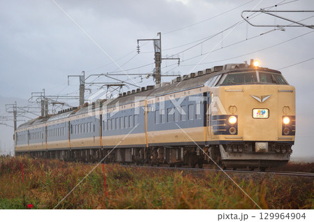 羽越本線 西袋-藤島 JR東日本 583系 N-1+N-2編成(秋田) わくわくドリーム 羽越本線 西袋-藤島 JR東日本 583系 N-1+N-2編成(秋田) わくわくドリーム 129964904
