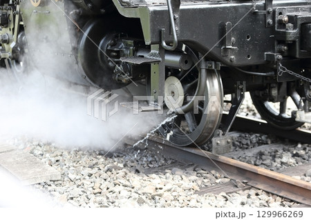 蒸気機関車（秩父鉄道） 129966269