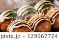 出来立てのたこ焼き 129967724