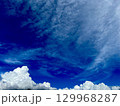 青い空と白い雲 129968287