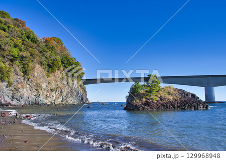 【神奈川県】真鶴岩海岸 【神奈川県】真鶴岩海岸 129968948