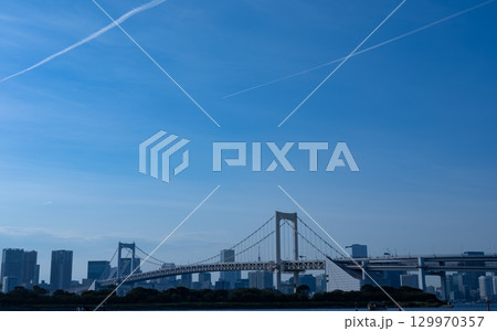 お台場の海岸沿い 129970357