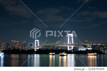 お台場の海岸沿い　夜景 129970364