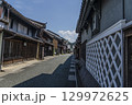 真夏の古い街並み 129972625
