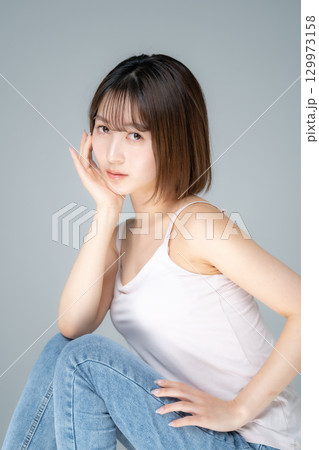 ビューティー 若い女性 ビューティー 若い女性 129973158