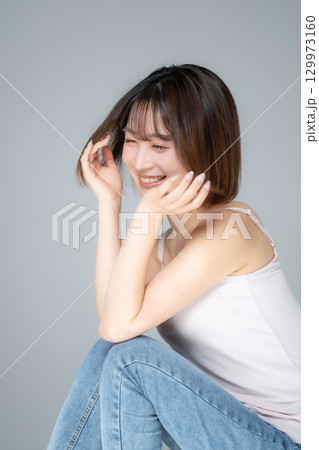 ビューティー 若い女性 ビューティー 若い女性 129973160