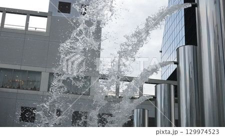 噴水のある風景 129974523