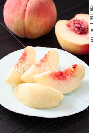 山梨県産白鳳 129974608