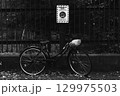 放置された自転車 129975503