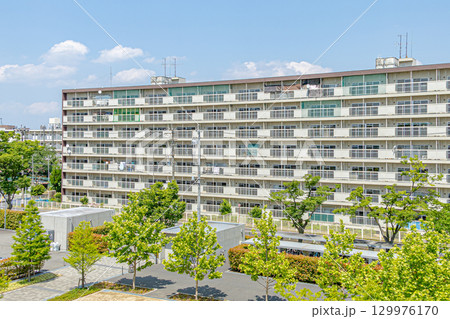 築古の集合住宅 129976170