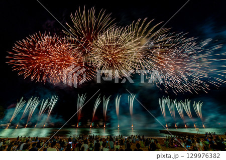 【静岡県】土肥サマーフェスティバル2025 海上花火大会 【静岡県】土肥サマーフェスティバル2025 海上花火大会 129976382