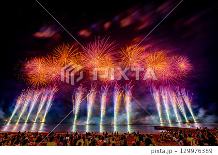 【静岡県】土肥サマーフェスティバル2025　海上花火大会 129976389