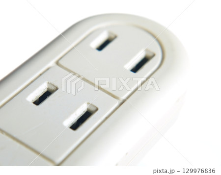 テーブルタップ 129976836