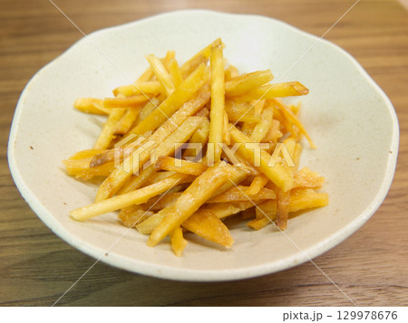 芋けんぴ 129978676