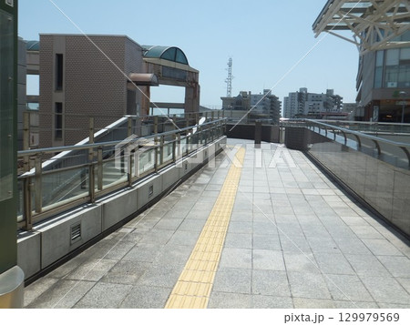 相模大野駅の歩道橋付近 129979569