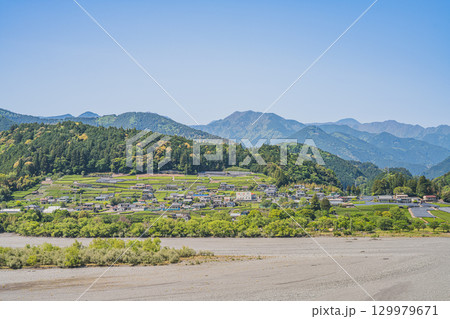川根本町の大井川周辺の風景(静岡県) 129979671