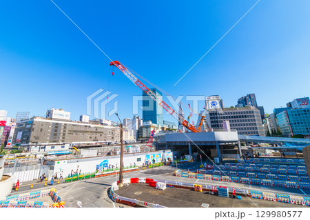 新宿西口ロータリー 129980577