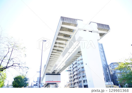 足立区にある日暮里舎人ライナー見沼代親水公園駅 129981368