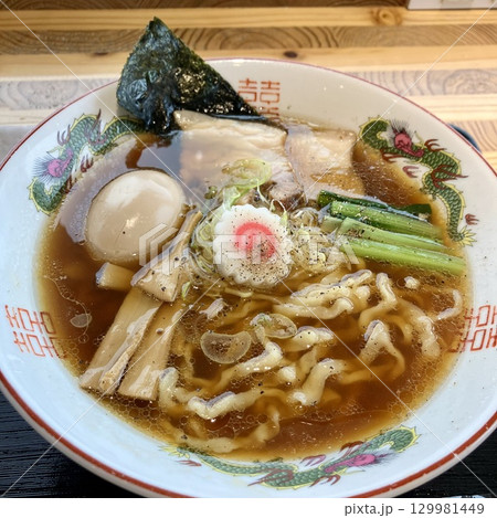 麵処ひろ田製粉所の手揉み中華麺 129981449