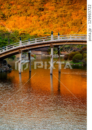 特別名所 栗林公園の朝焼け 特別名所 栗林公園の朝焼け 129983722