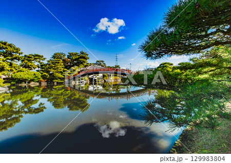 香川県丸亀市　中津万象園 129983804