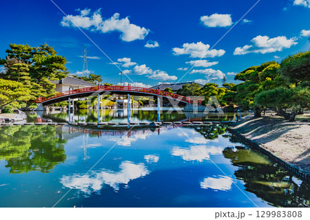 香川県丸亀市　中津万象園 129983808