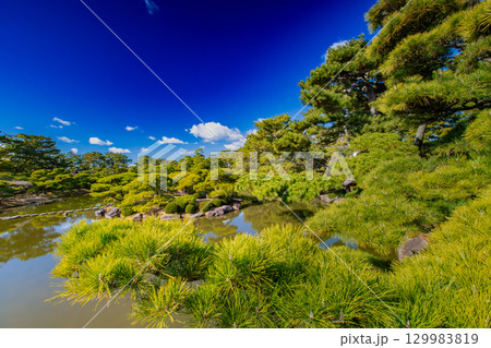 香川県丸亀市　中津万象園 129983819