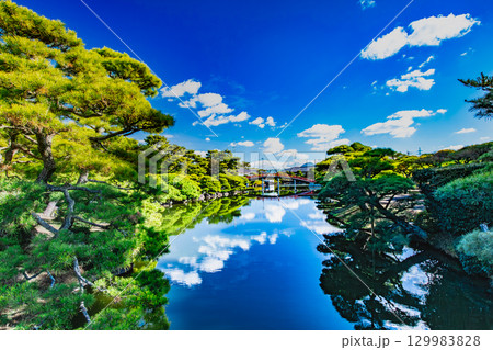 香川県丸亀市　中津万象園 129983828