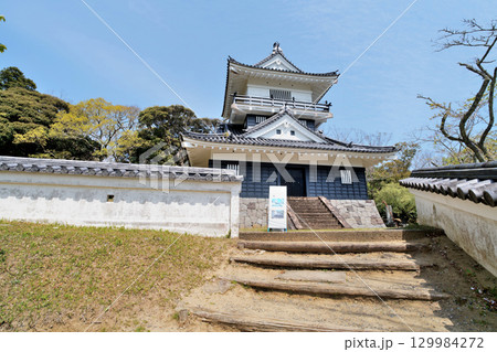 上総国「久留里城」模擬天守と曲輪 129984272