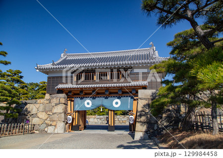 玉藻公園　鯛が泳ぐ城 129984458