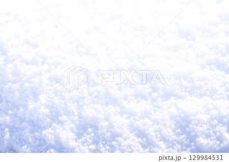デコボコとした雪模様 デコボコとした雪模様 129984531