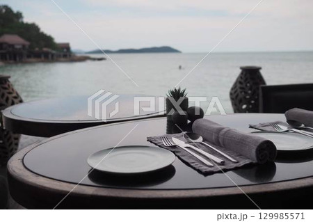 ザ・ビーチ・グリルでのテーブル装飾 ザ・ビーチ・グリルでのテーブル装飾 129985571