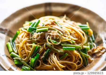 さっと作れて人気の美味しい和風パスタ(手作り素材) さっと作れて人気の美味しい和風パスタ(手作り素材) 129985615