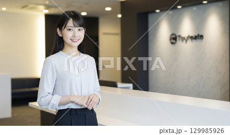 会社案内イメージ　受付嬢 129985926