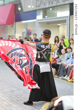 帯屋町で踊るよさこい祭り 129987262