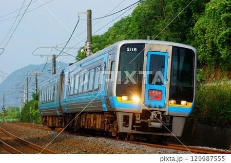 多客期に2000系で運転される特急しまんと 129987555