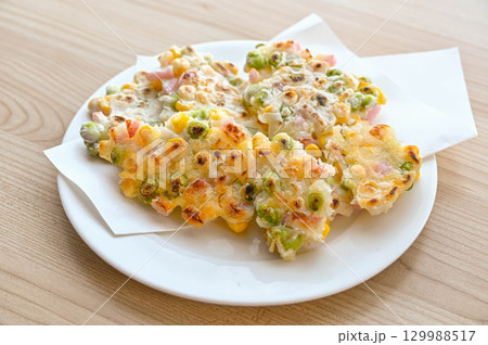コーンと枝豆とかまぼこのかき揚げ 129988517