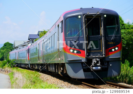 阿波踊り輸送で増結！高徳線を駆ける2600系4両編成 129989534