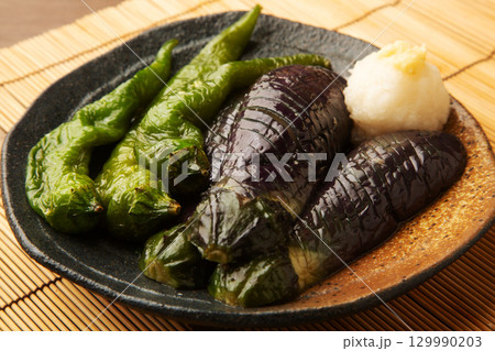 茄子と万願寺とうがらしの揚げ浸し 茄子と万願寺とうがらしの揚げ浸し 129990203