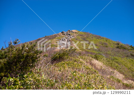 秋の磐梯山で登山 129990211