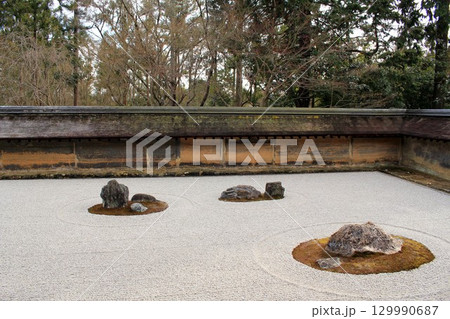龍安寺の石庭 龍安寺の石庭 129990687